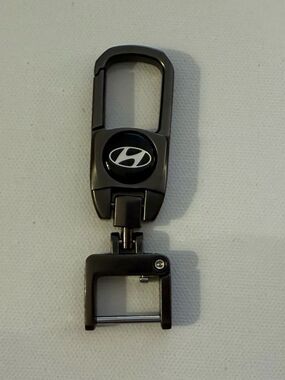 Hyundai Key Fob Keychain in Metal with Logo NWT